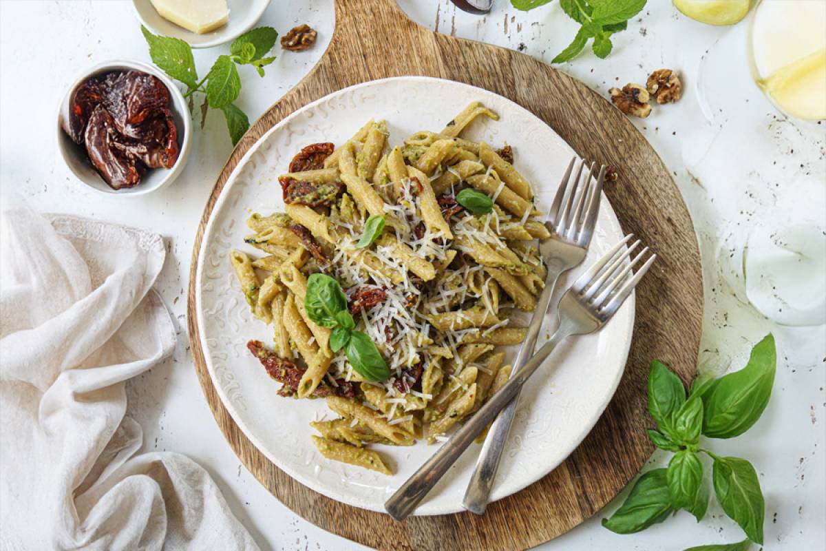 zoldborsos-pesztos-penne-teszta